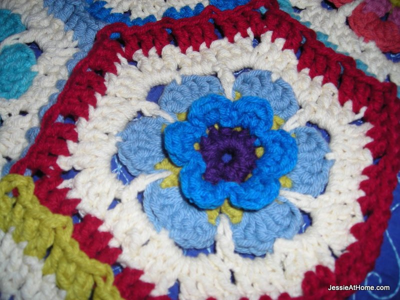 flower-in-the-center-hexagon