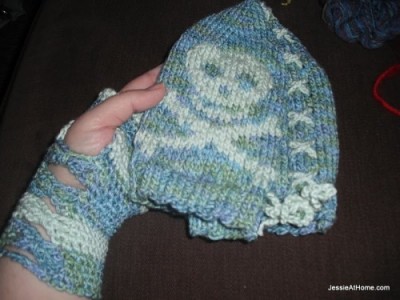 hat-and-mitts-set
