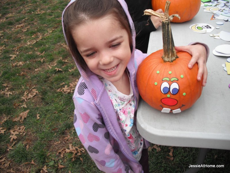 Vada's-pumpkin-2012