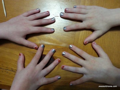 girl's-night-nails