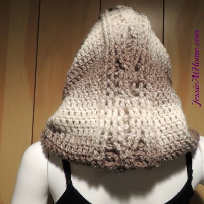 Hoodie-Cowl-free-crochet-pattern-by-Jessie-At-Home