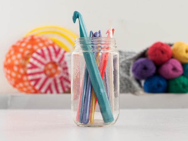 lion-brand-crochet-hooks-craftsy-supplies
