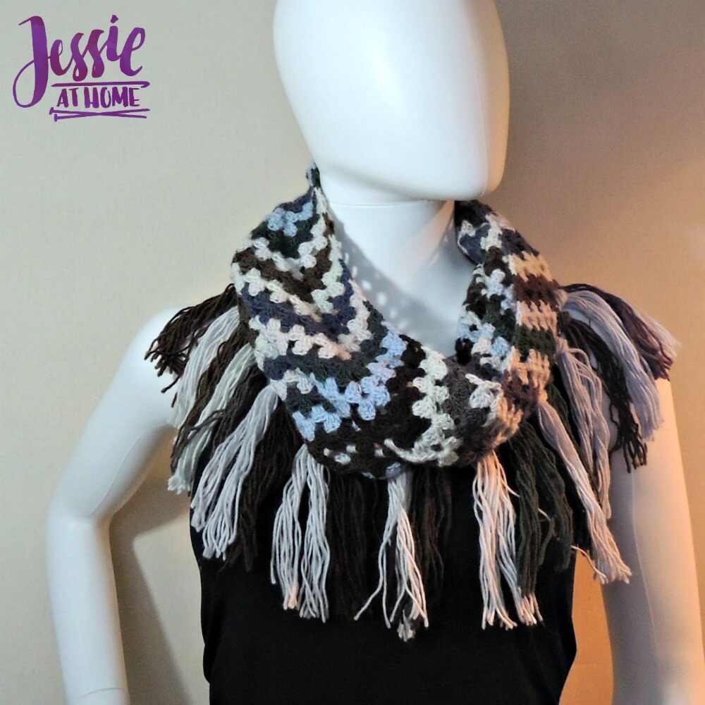 grannys-wave-cowl-free-crochet-pattern-by-jessie-at-home-1