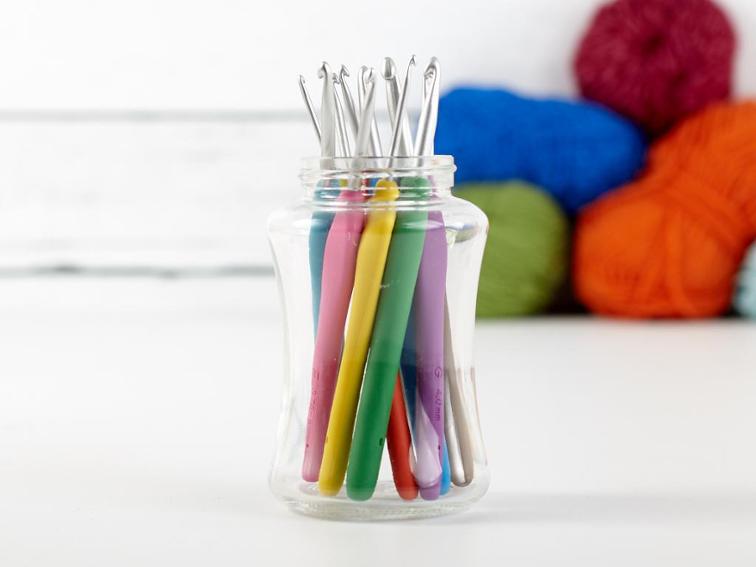 Clover Amour Crochet Hooks Set of 10 Craftsy Supply