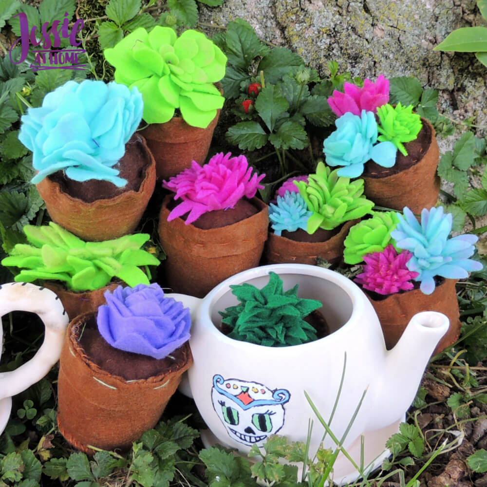 3 mini maker felt succulent kits review from Jessie At Home - so pretty
