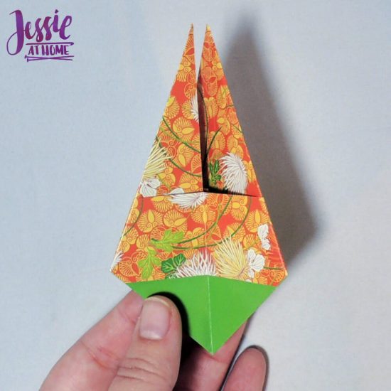 Origami Basket With Handle a lovely way to hold your special items