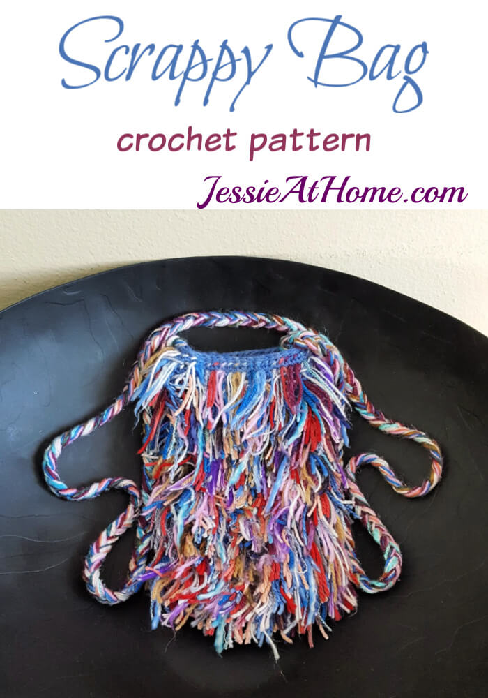 Scrappy Crochet Bag - It\'s just so fun and fluffy!!!!