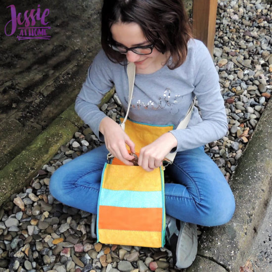 Embroidered Messenger Bag Sewing Tutorial by Jessie At Home - Collecting