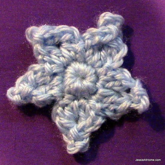 Medium-Picot-Flower-Stitchopedia