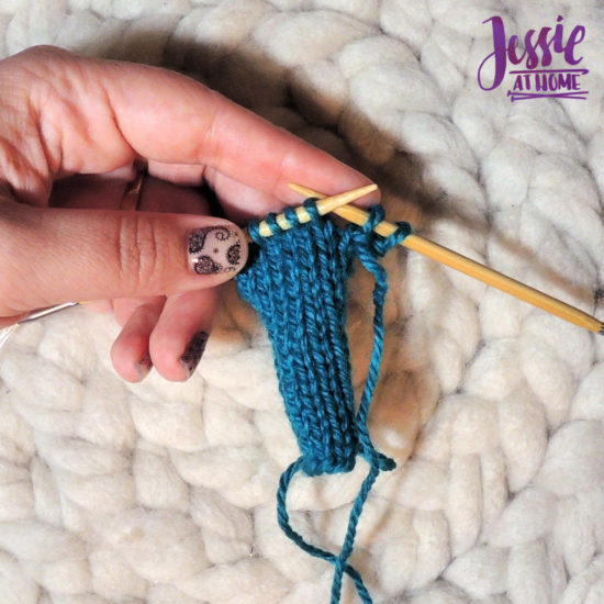 Bind Off Purl Wise Stitchopedia Video & Photo Tutorial by Jessie At Home - 1