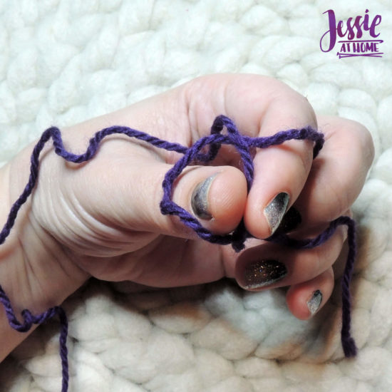 Slip Knot Video and Photo Tutorial Stitchopedia by Jessie At Home - 3
