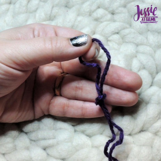 Slip Knot Video and Photo Tutorial Stitchopedia by Jessie At Home - 5