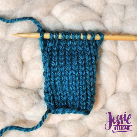 Stockinette Stitch Stitchopedia Video & Photo Tutorial by Jessie At Home - Row 2