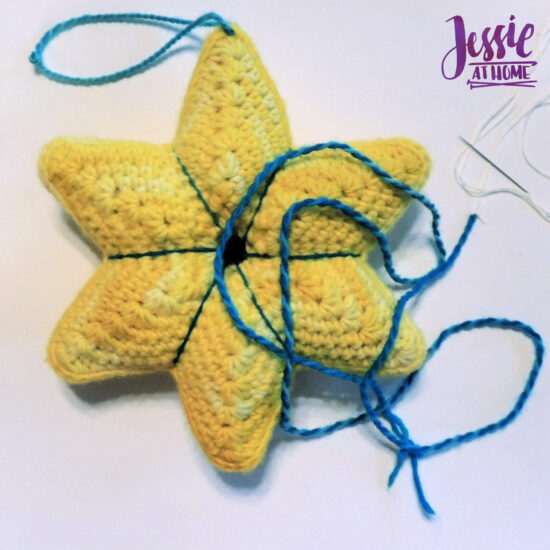 Crochet Holiday Star crochet pattern by Jessie At Home - Decorate