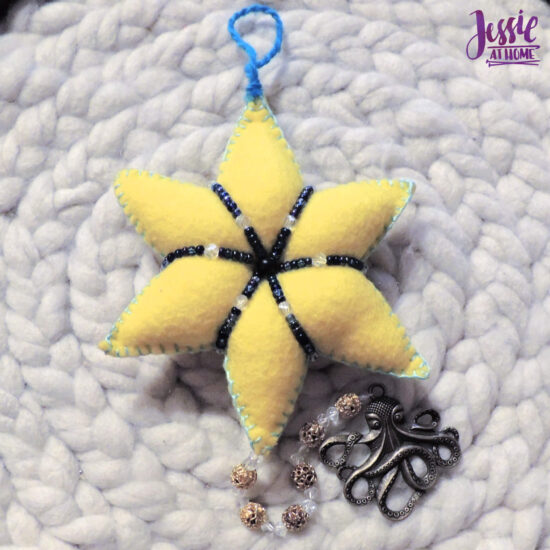 Felt Holiday Star - Felt Craft Tutorial by Jessie At Home - Add Dangling Pendant