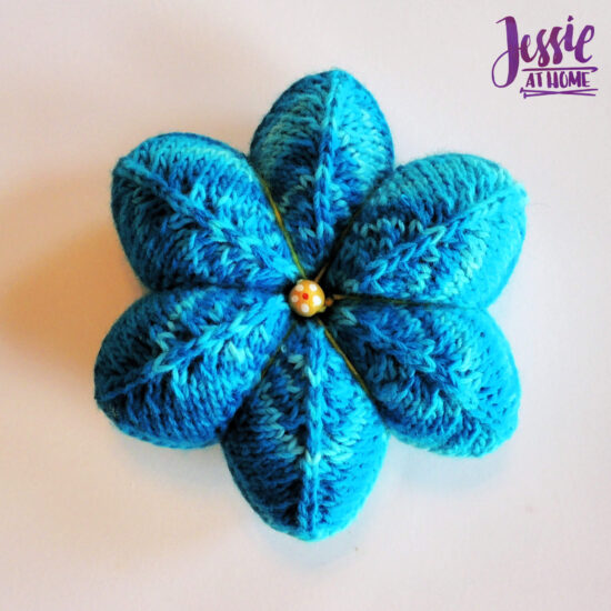 Knit Holiday Star festive knit pattern by Jessie At Home - Bead Center